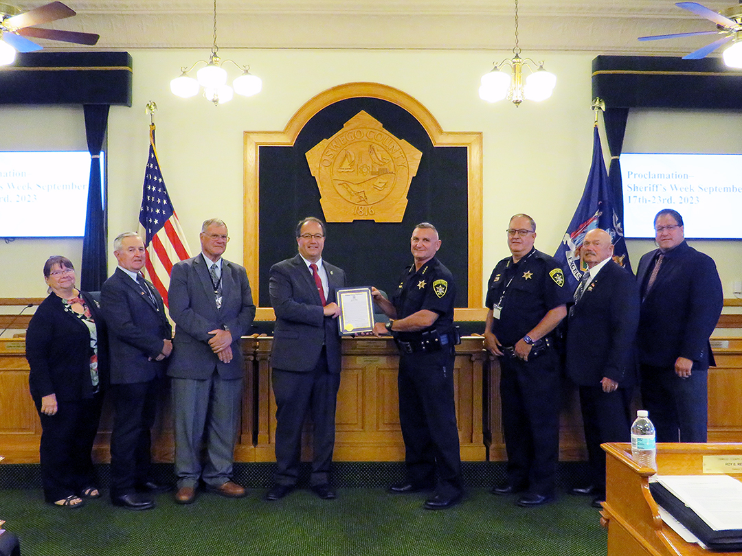 Legislature presents proclamation to Sheriff's department